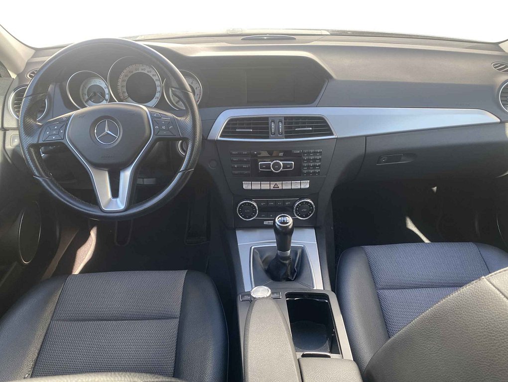 Mercedes-Benz Třída C 1.8 i Avantgarde C180