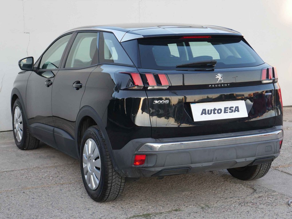 Peugeot 3008 1.2 PT 