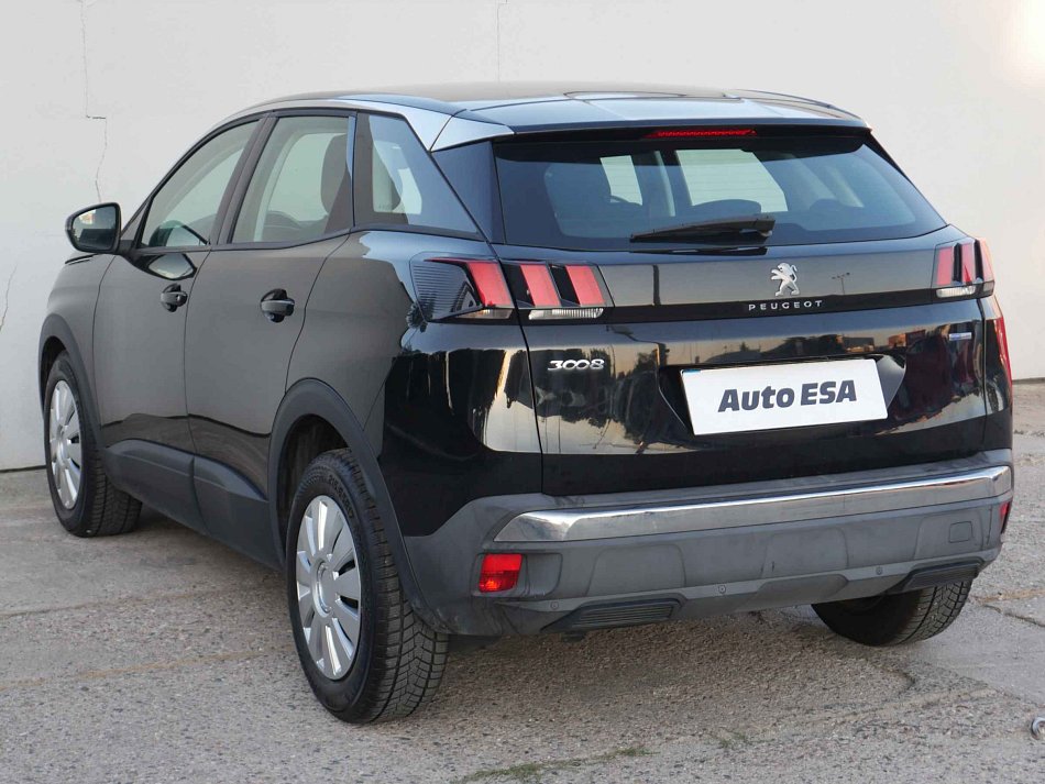 Peugeot 3008 1.2 PT 