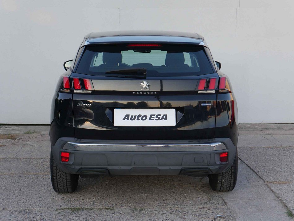 Peugeot 3008 1.2 PT 