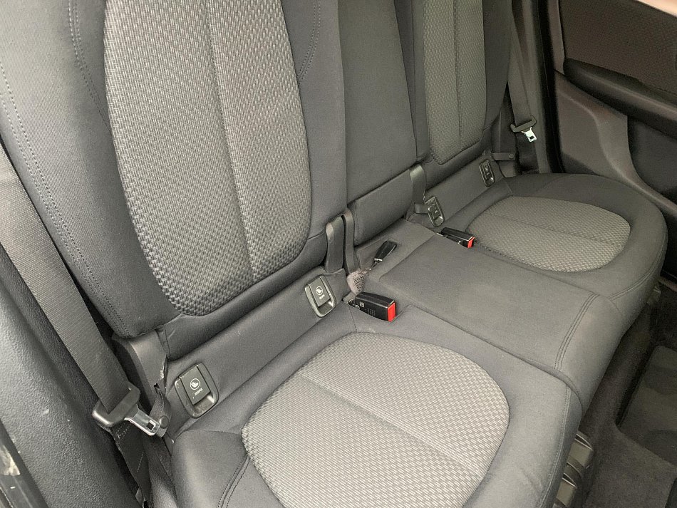 BMW Řada 2 1.5  218i