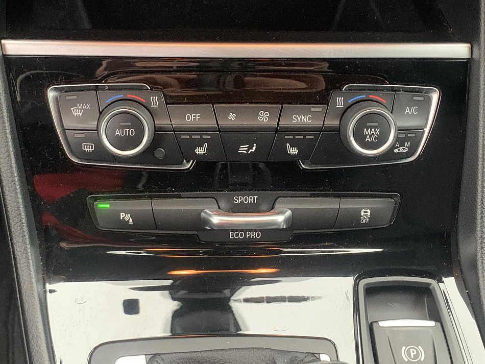 BMW Řada 2 1.5  218i