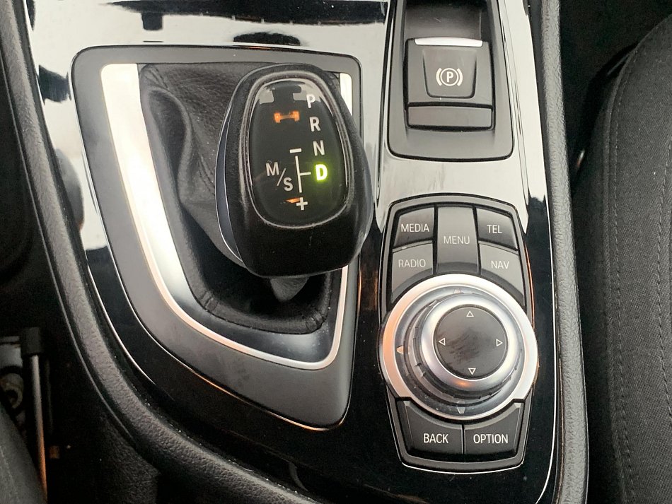 BMW Řada 2 1.5  218i