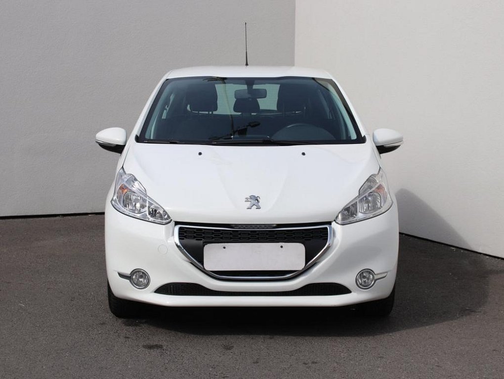 Peugeot 208 1.2 VTi 