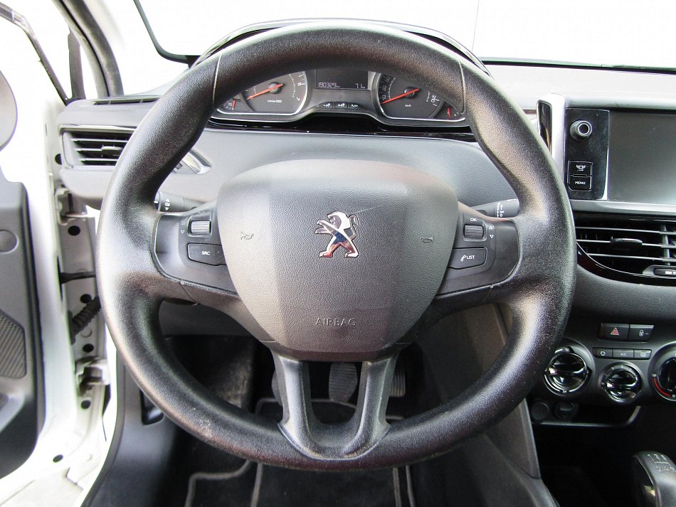 Peugeot 208 1.2 VTi 