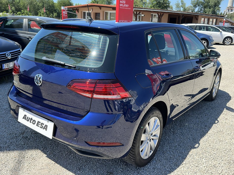 Volkswagen Golf 1.6 TDi 