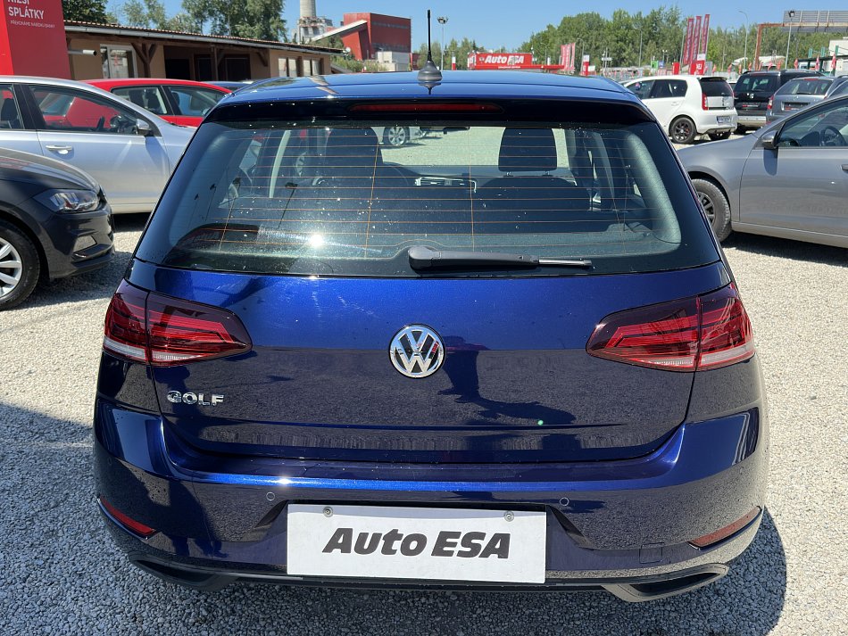 Volkswagen Golf 1.6 TDi 