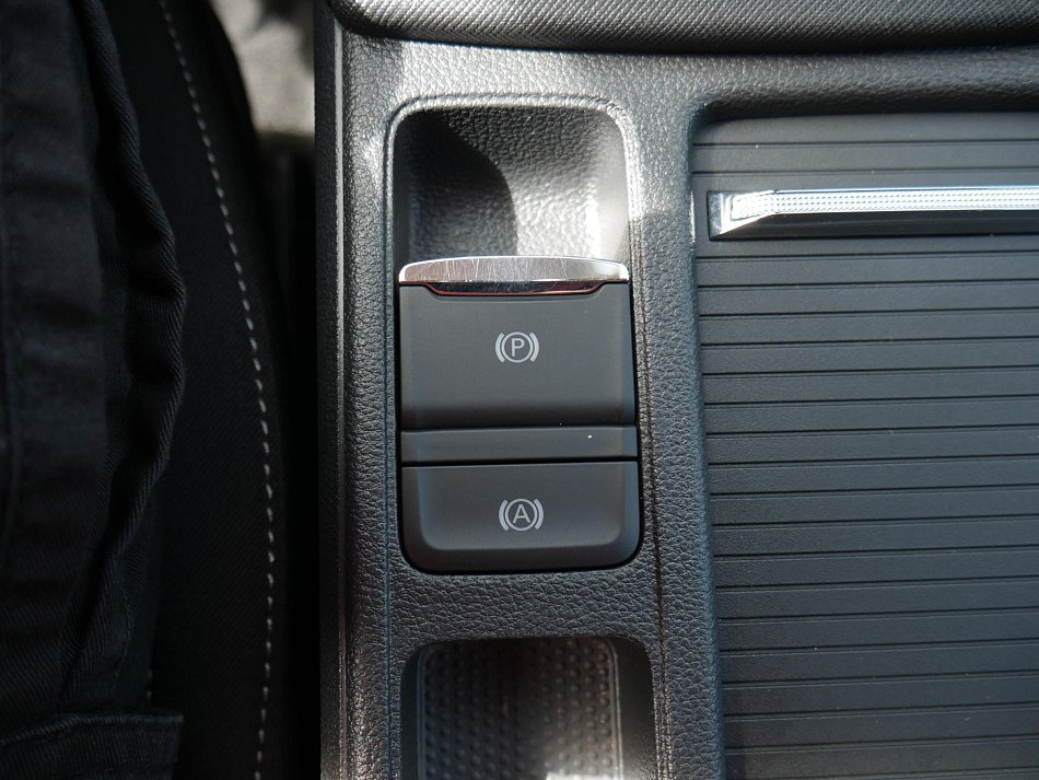 Škoda Octavia IV 1.5 TSi Style
