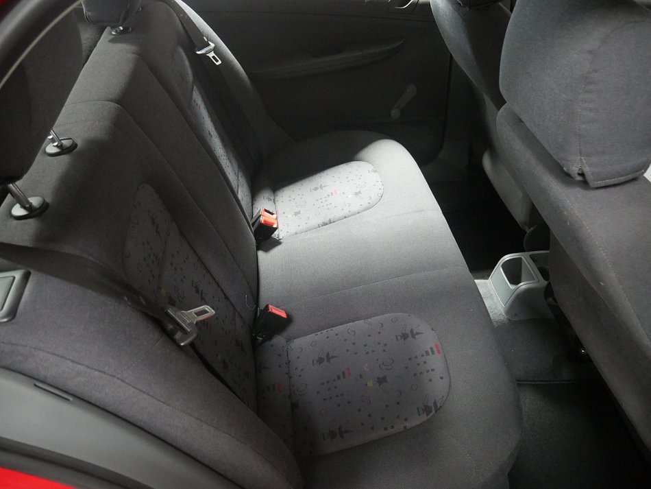 Škoda Fabia I 1.4 MPI 