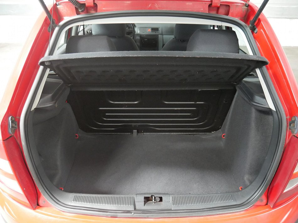 Škoda Fabia I 1.4 MPI 