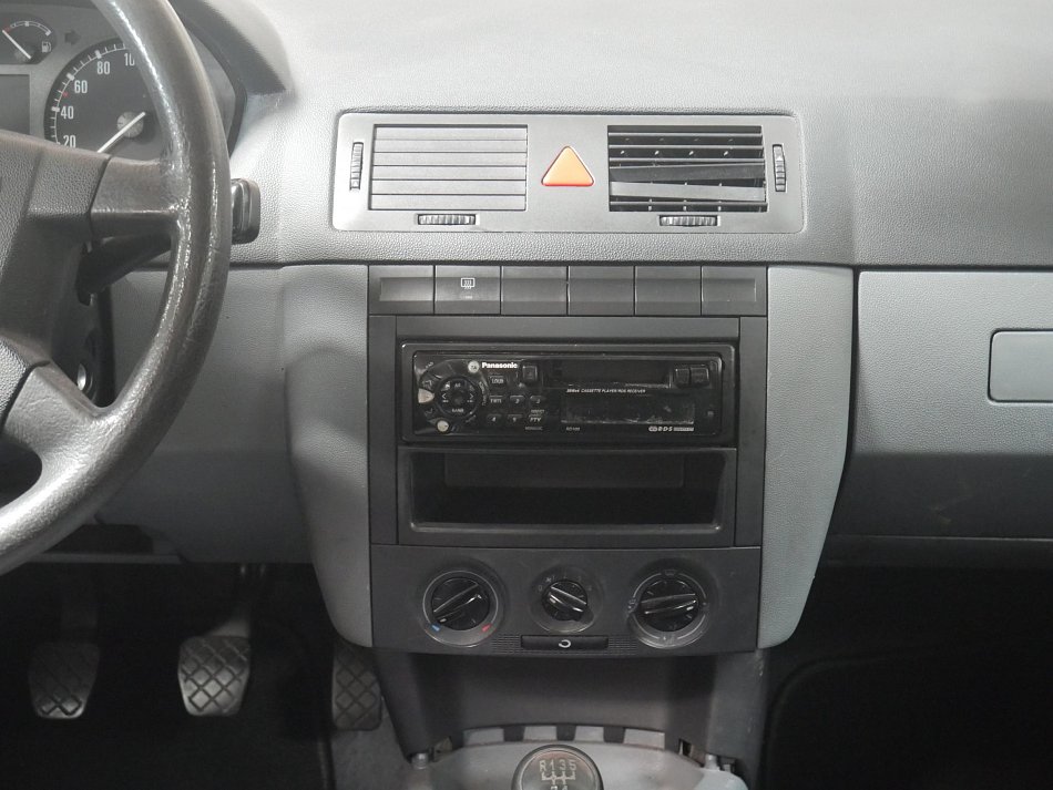 Škoda Fabia I 1.4 MPI 