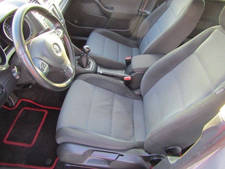 Volkswagen Golf 1.4TSI 