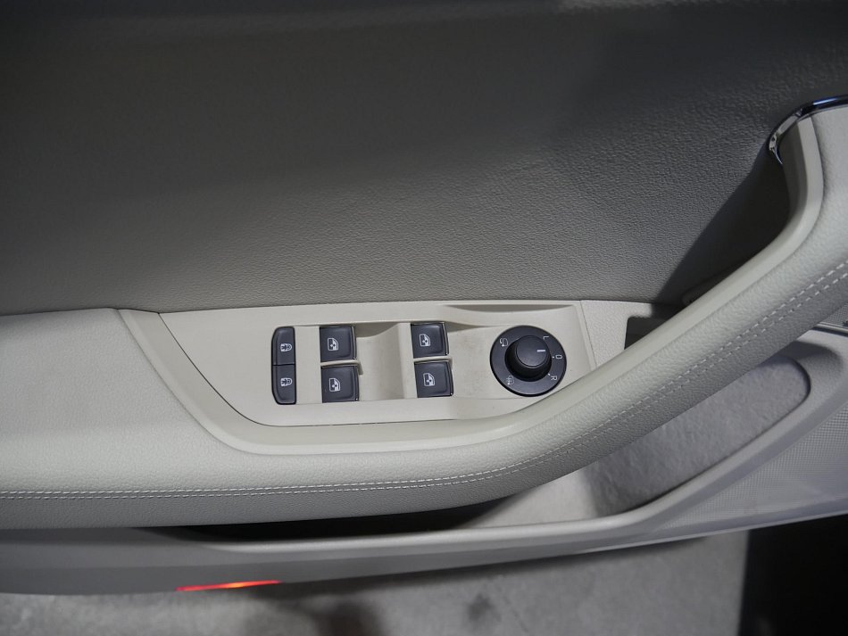 Škoda Superb III 2.0 TDi 