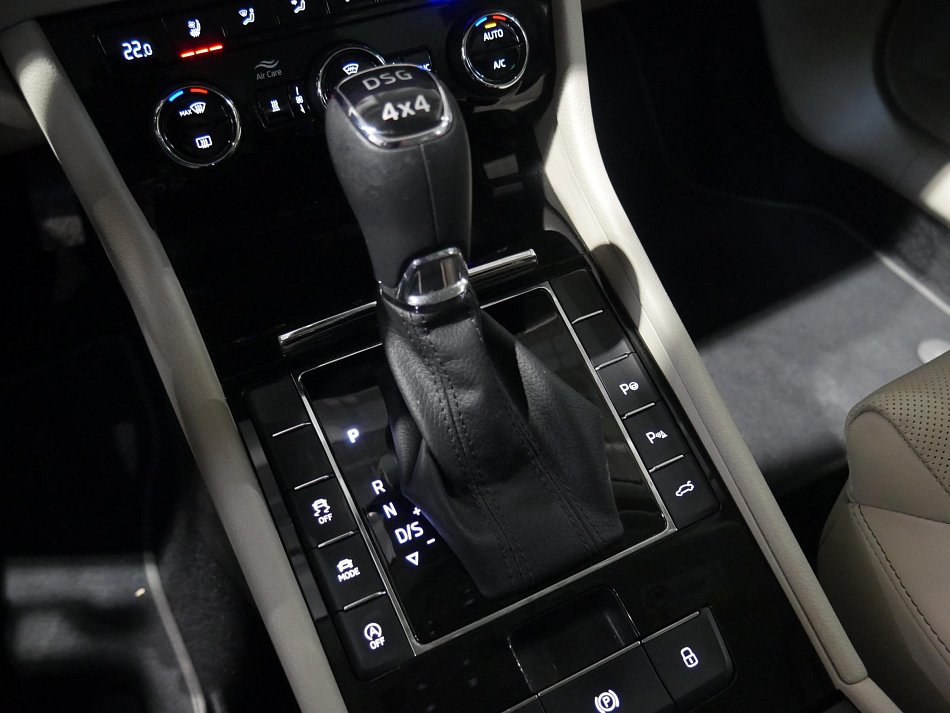 Škoda Superb III 2.0 TDi 