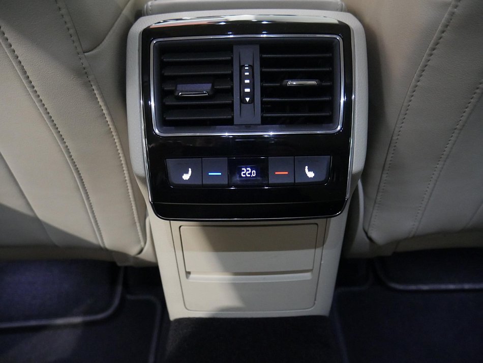 Škoda Superb III 2.0 TDi 