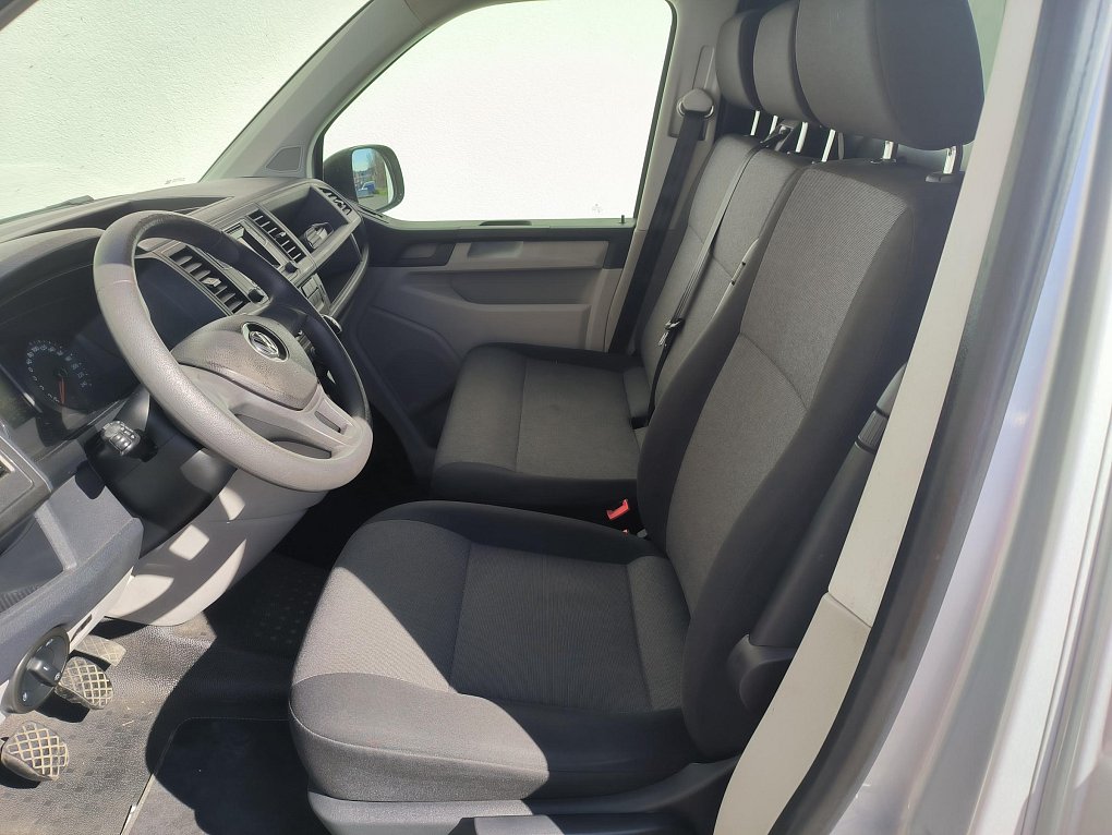 Volkswagen Transporter 2.0TDi  L1H1