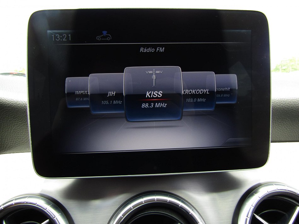 Mercedes-Benz CLA 2.2 CDi  200d