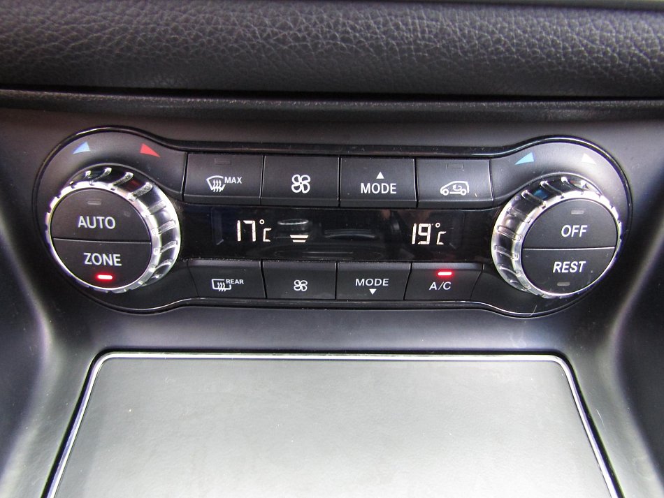 Mercedes-Benz CLA 2.2 CDi  200d