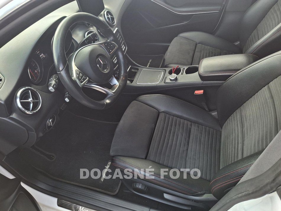 Mercedes-Benz CLA 200cdi  200