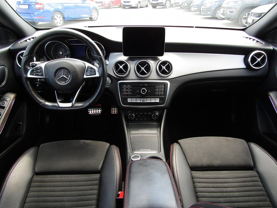 Mercedes-Benz CLA 2.2 CDi  200d