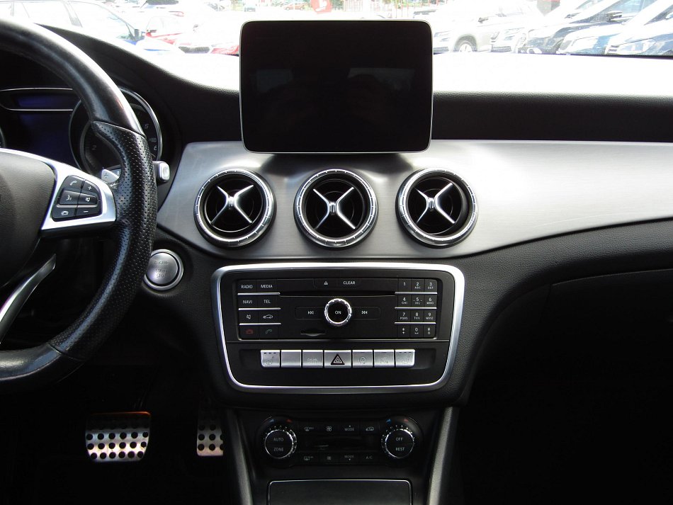 Mercedes-Benz CLA 2.2 CDi  200d