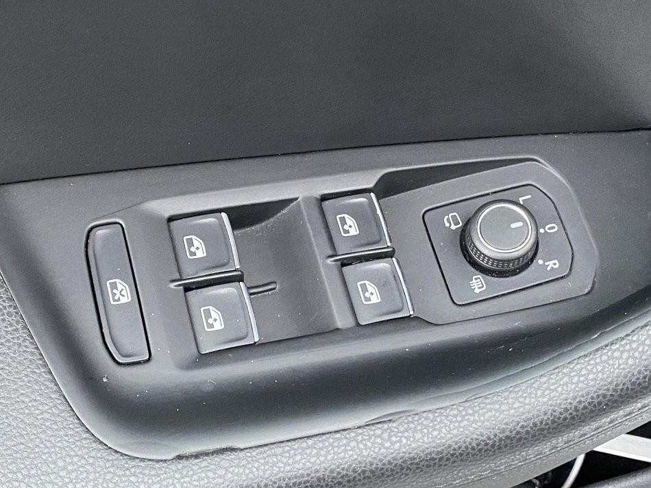 Volkswagen Passat 2.0 TDi Highline 4MOTION