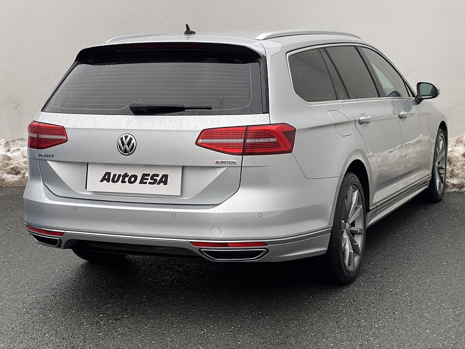 Volkswagen Passat 2.0 TDi Highline 4MOTION