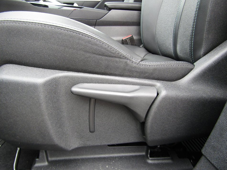 Peugeot 5008 1.2 PT 