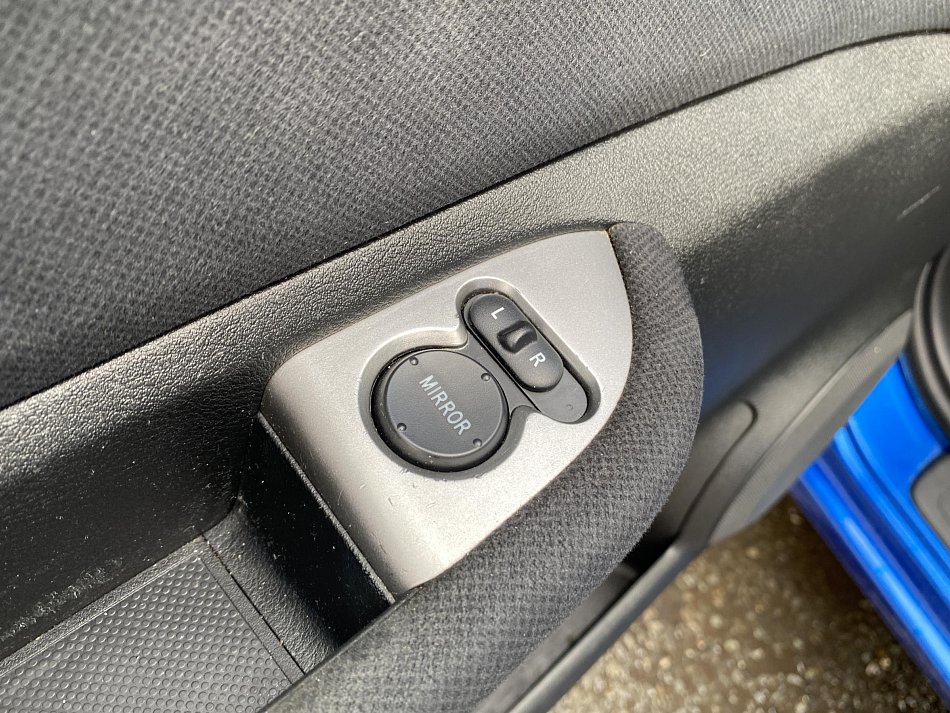 Honda FR-V 2.0 i-VTEC 