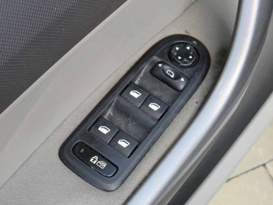 Peugeot 308 1.6HDi 