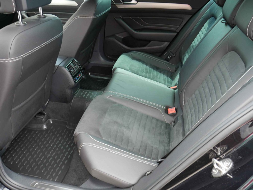 Volkswagen Passat 2.0TDi Elegance