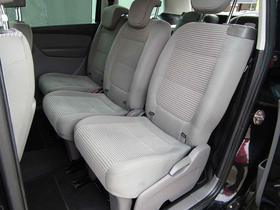 Seat Alhambra 2.0 TDi  7míst