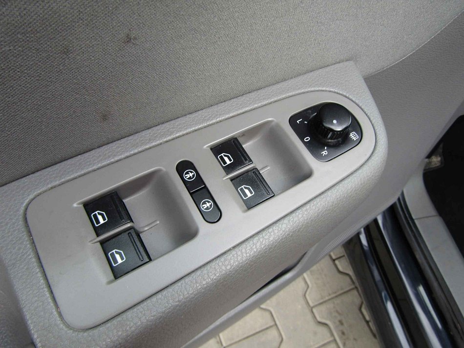 Seat Alhambra 2.0 TDi  7míst