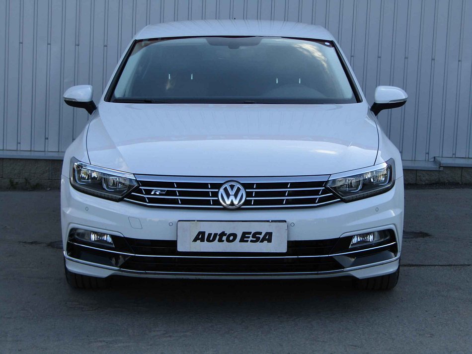 Volkswagen Passat 2.0TDi R-Line