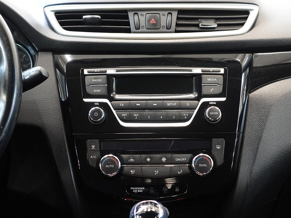 Nissan Qashqai 1.2DIG-T 