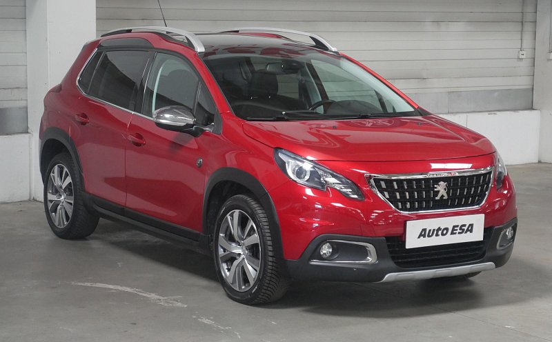 Peugeot 2008 1.2 PT Crossway