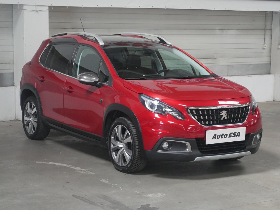 Peugeot 2008 1.2 PT Crossway