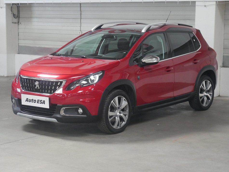 Peugeot 2008 1.2 PT Crossway