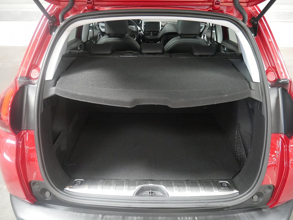 Peugeot 2008 1.2 PT Crossway