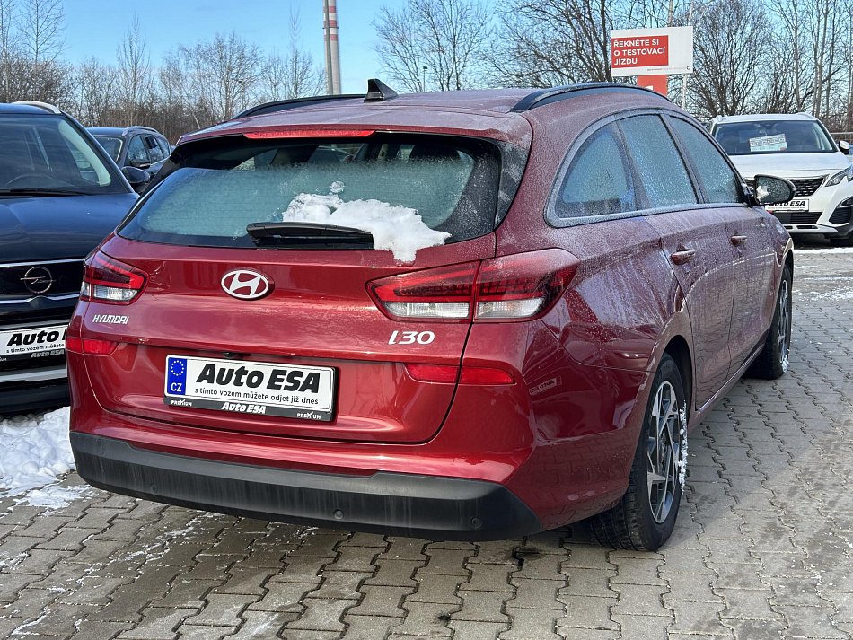 Hyundai I30 1.5 DPi Smart SW