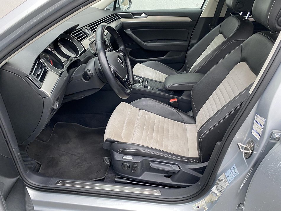 Volkswagen Passat 2.0 TDi Highline 4MOTION