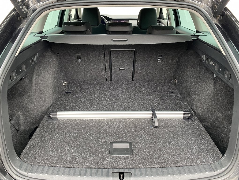 Škoda Octavia IV 2.0 TSi Style 4X4