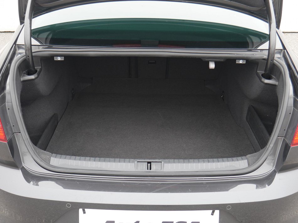 Volkswagen Passat 2.0 TDi R-Line