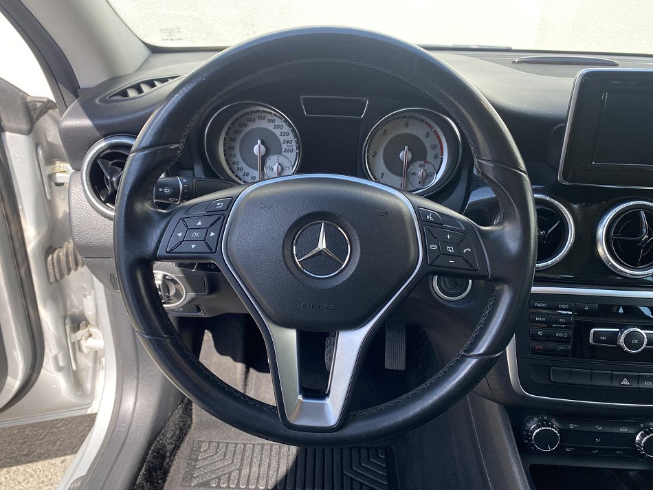 Mercedes-Benz Třída C 1.8 CDi  CLA 200