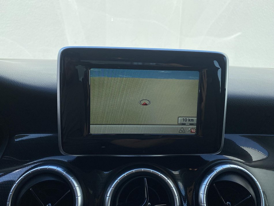 Mercedes-Benz Třída C 1.8 CDi  CLA 200