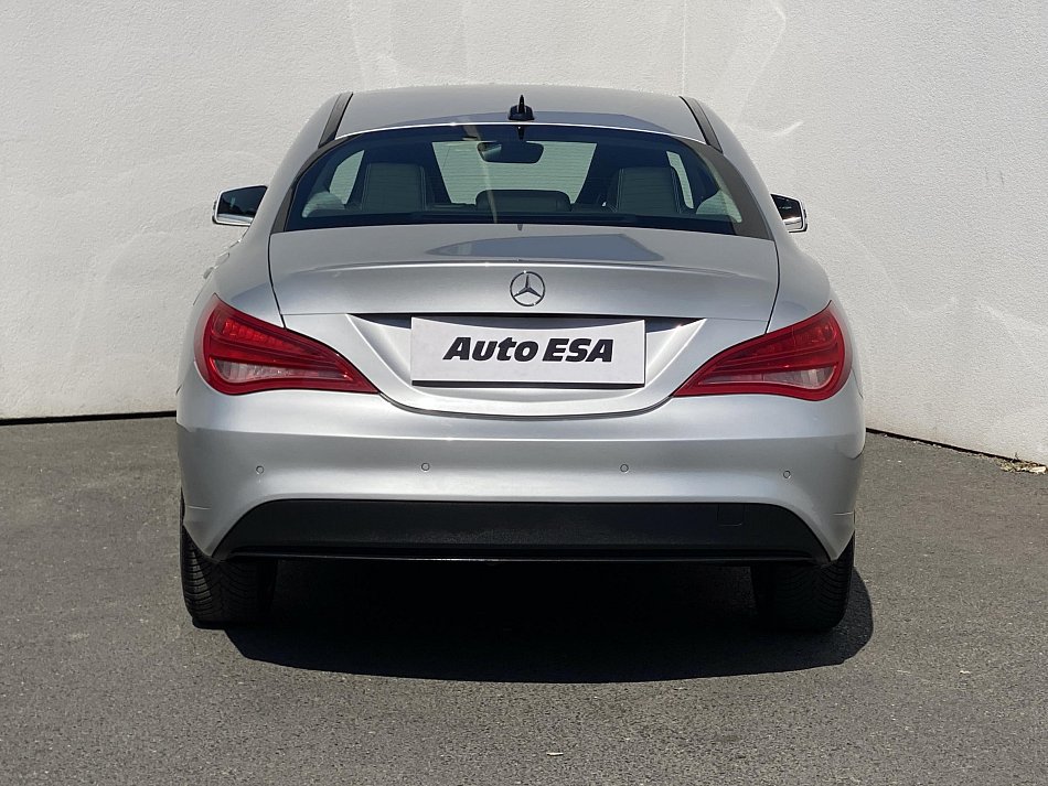 Mercedes-Benz Třída C 1.8 CDi  CLA 200