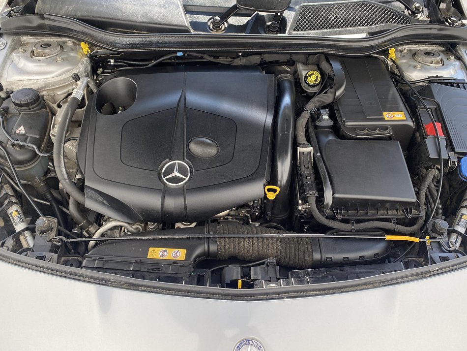 Mercedes-Benz Třída C 1.8 CDi  CLA 200