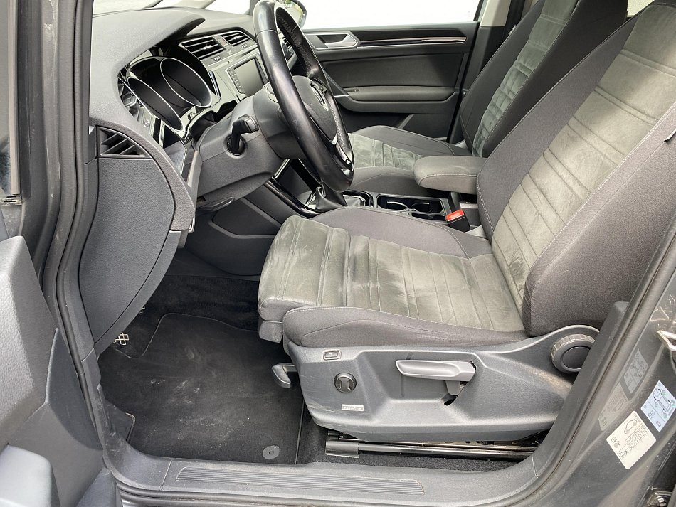 Volkswagen Touran 2.0 TDi Highline