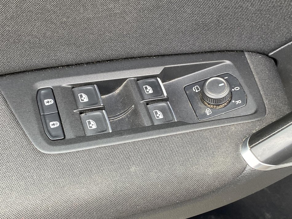 Volkswagen Touran 2.0 TDi Highline