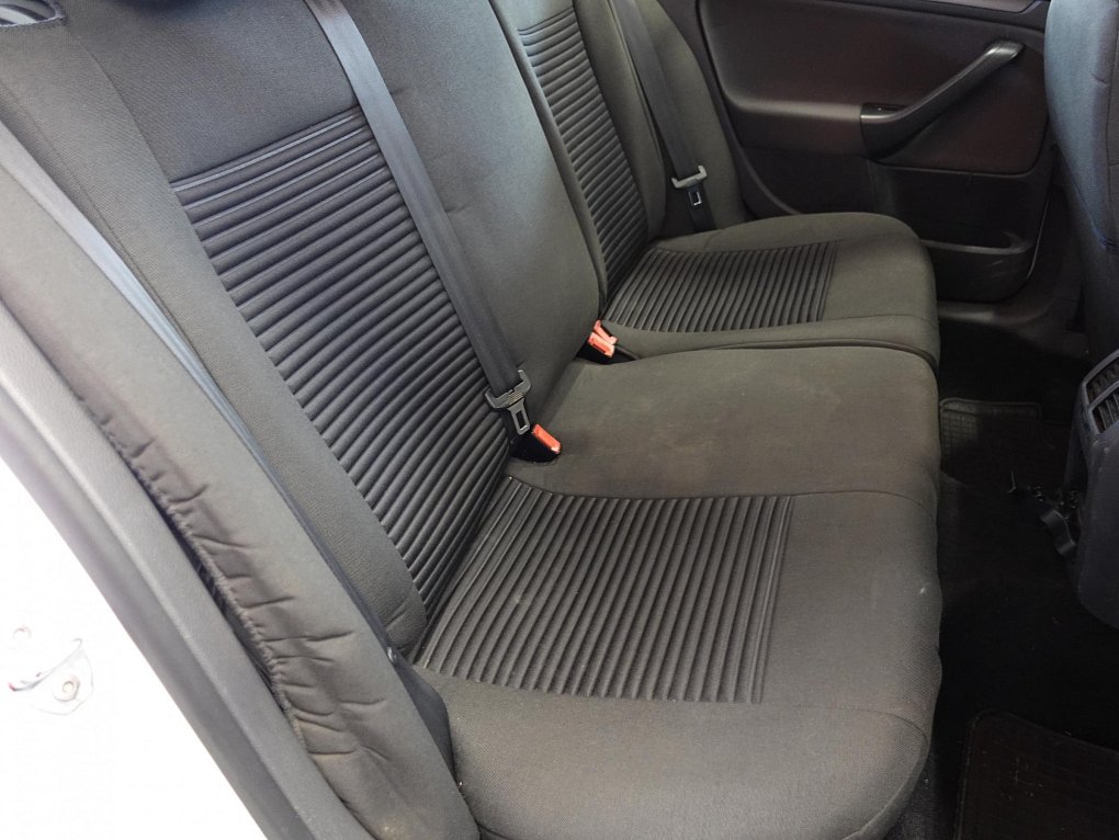 Volkswagen Golf 1.9TDi 